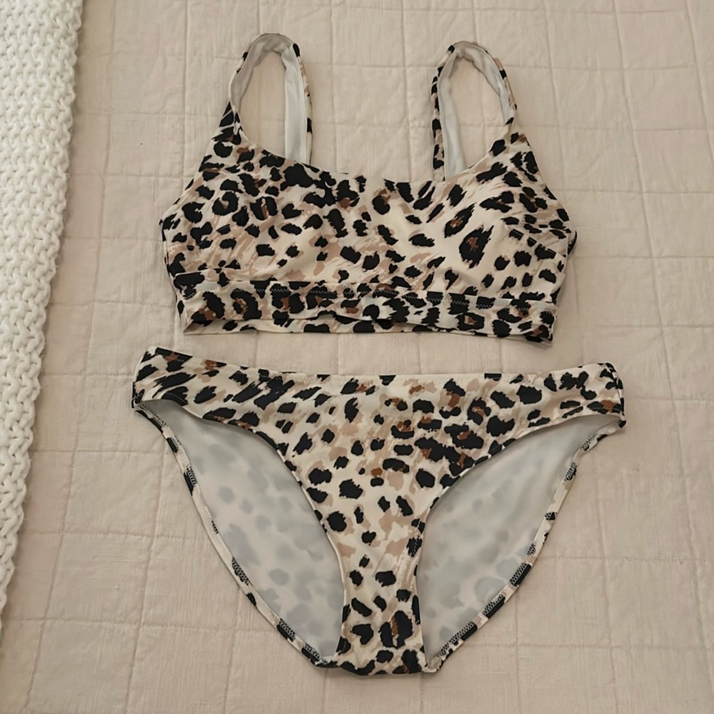 Swim suit. Leopard print. Aerie. Excellent condition.